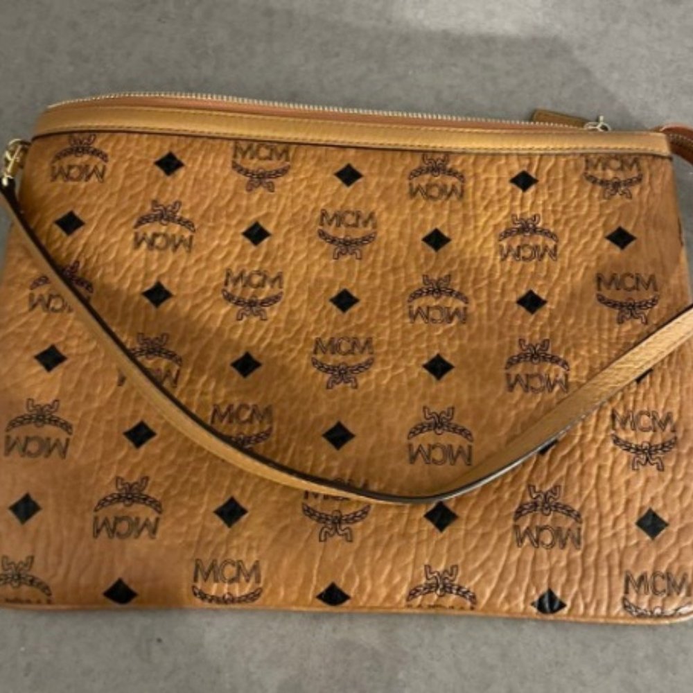 Authentic MCM Liz Shopper Tote Insert Pouch